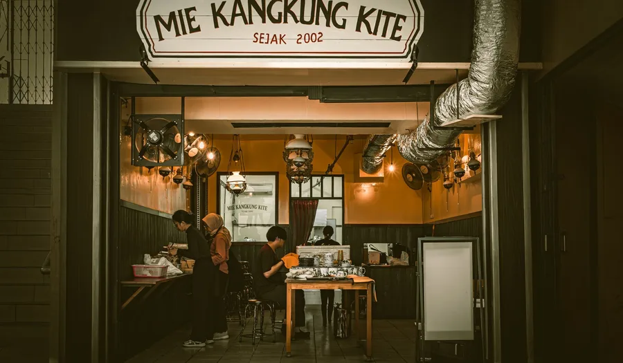 Panduan Lengkap Memilih Peralatan Makan untuk Restoran Noodle Bar: Material, Ukuran, dan Strategi Presentasi yang Menggugah Selera