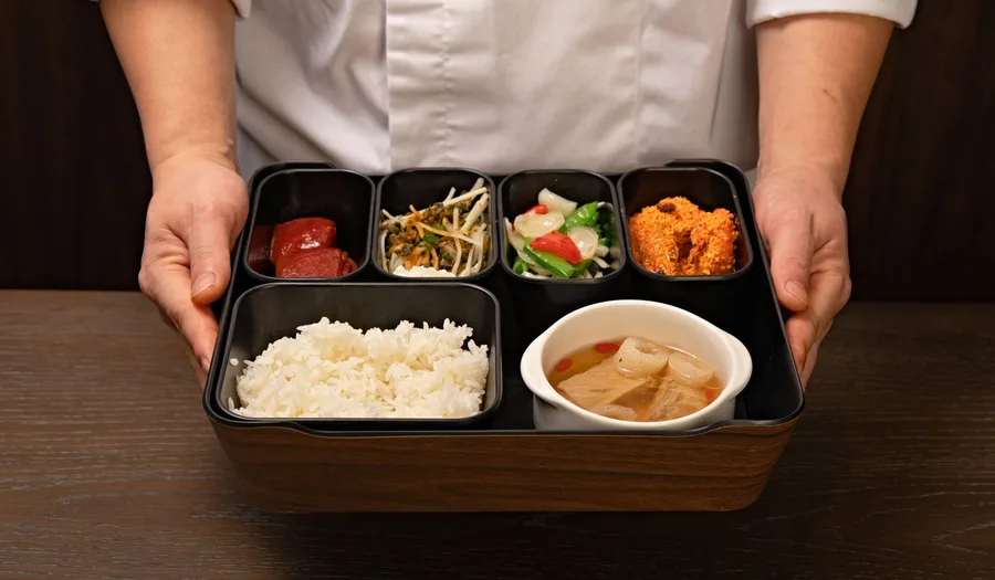 Panduan Lengkap Memilih Peralatan Makan untuk Restoran Bento: Material, Ukuran, dan Strategi Presentasi yang Autentik