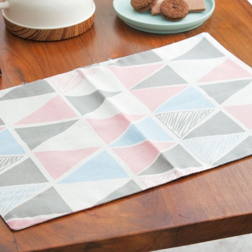Table Placemat Colorful Triangles 4
