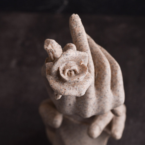 Entwined Hands Sculputre Room Décor 4