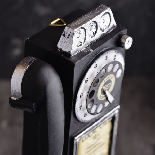 Hanging Phone Black Table Décor 4