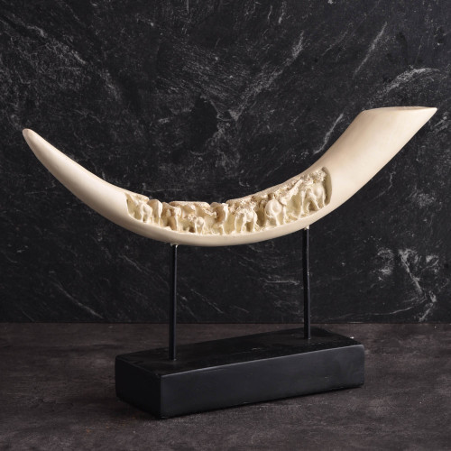 Ivory Tusk Antique Standing Décor