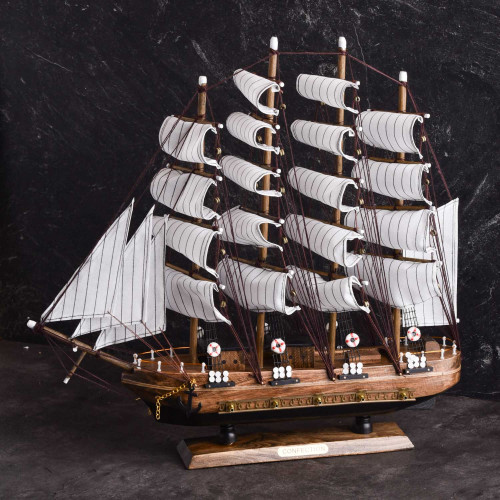 Miniature Sailing Ship Room Décor