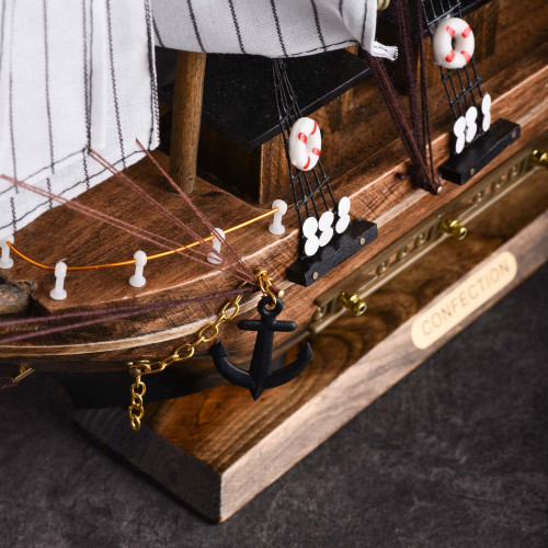 Miniature Sailing Ship Room Décor 7