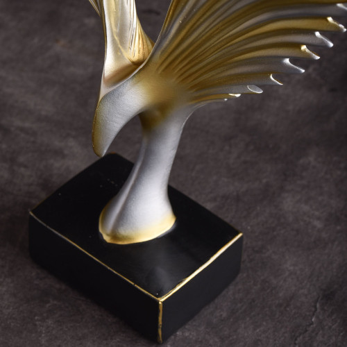 Spreading Wings Figurine Table Décor 2