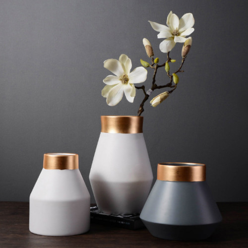 Vague Pottery Vase White Small 5