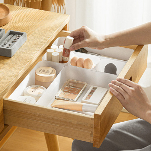 Multipurpose Drawer Storage Box 7