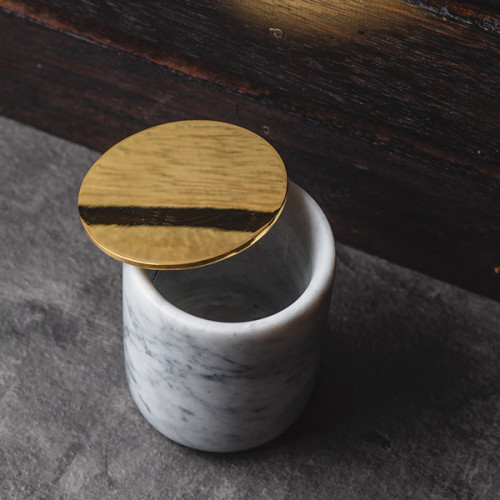 Marble Mug White with Gold Lid 4