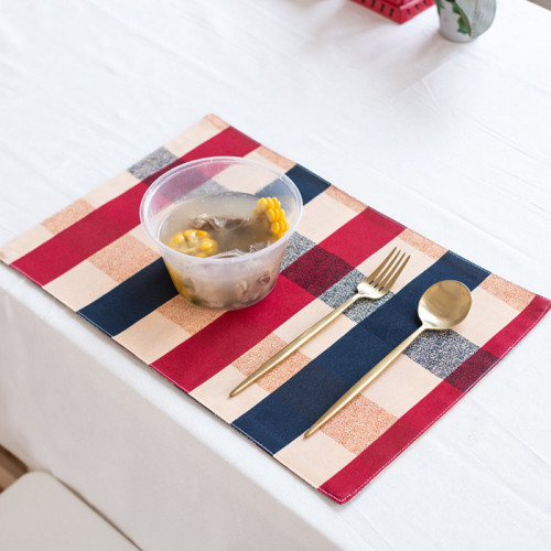 Table Placemat Plaid Motif