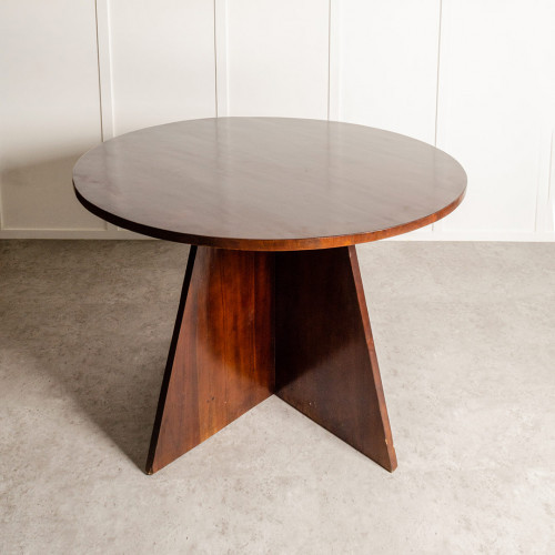 Pembrooke 4-Seater Round Dining Table 4