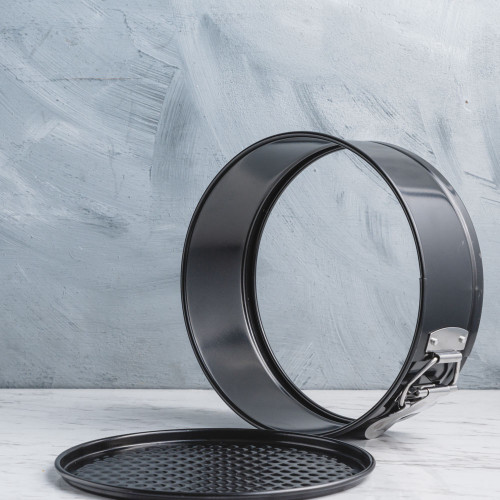 Honeycomb Cake Mould Round Black 7" 2