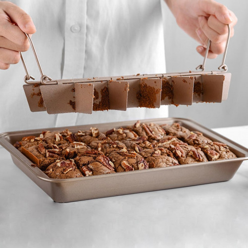 Brownie Baking Tray with Dividers