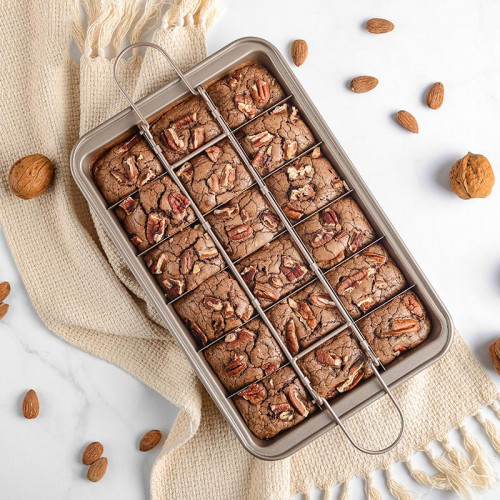 Brownie Baking Tray with Dividers 5