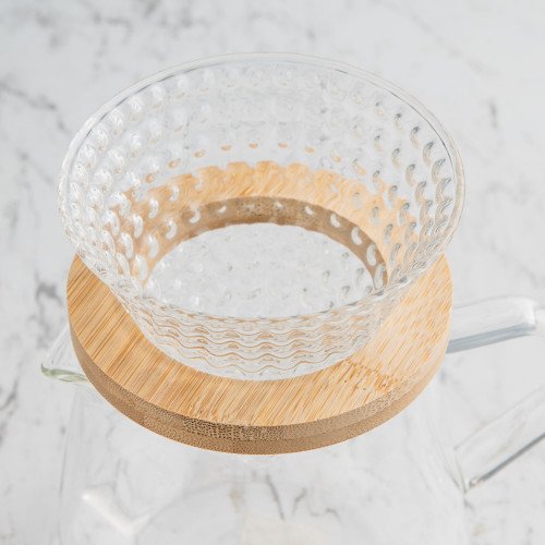 V60 Strawberry Glass Coffee Dripper Olive Wood 2