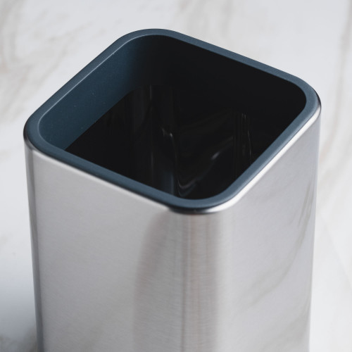 Woody Black Kitchen Utensils Bucket 4