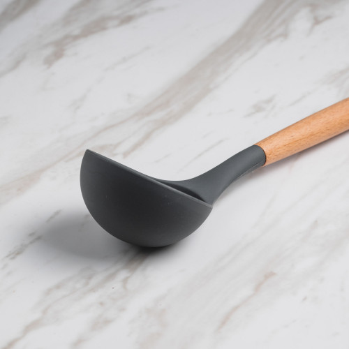 Woody Black Silicone Soup Ladle 2