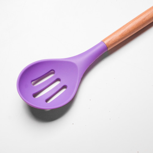 Flamboyant Purple Silicone Slotted Spoon 01 2