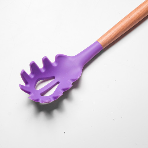Flamboyant Purple Silicone Spaghetti Server 3