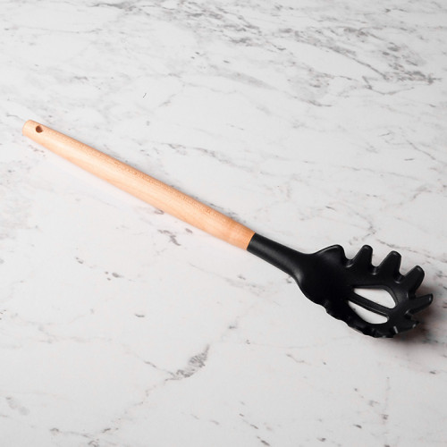 Bold Black Silicone Spaghetti Server 2
