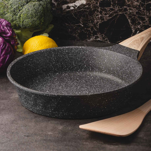 Boreine Classic Frying Pan 24cm with Lid 3