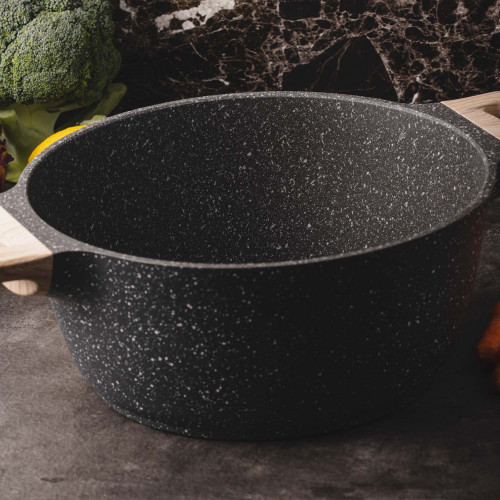 Boreine Round Stew Pot 24cm 3