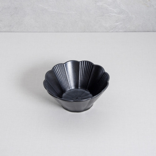 Ikebana Black Salad Bowl 7.5" 2