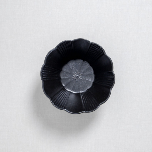 Ikebana Black Salad Bowl 7.5" 5