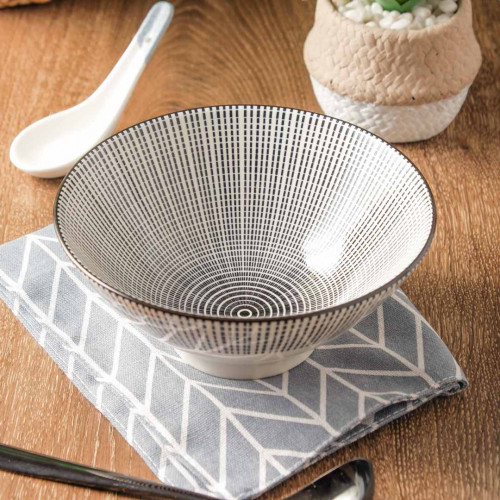 Tokusa Salad Bowl 7" - Black Dots 3