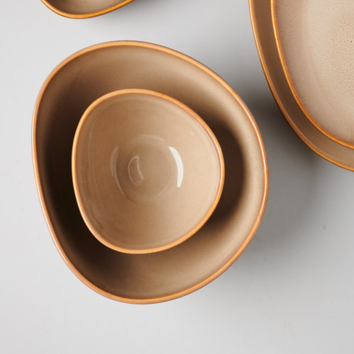 Umbra-Brown Pasta Bowl 8.5" 4