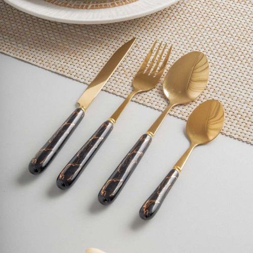 Marble Streaks Black Tea Spoon 5