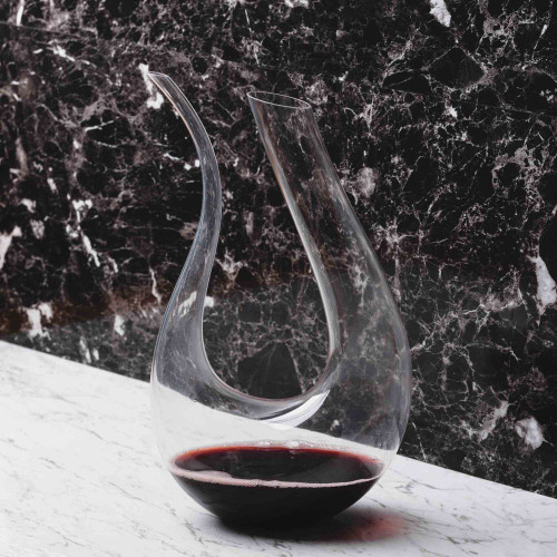 Wine Decanter Horn-Shaped 067 2