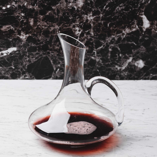 Elegant Wine Decanter w Handle 069 2