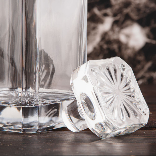 Whiskey Decanter 080 Square Vintage 770cc 5