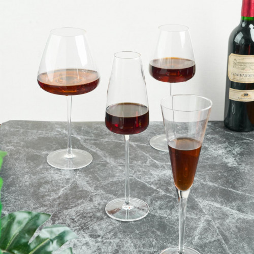 V Line Champagne Glass 180ml 4
