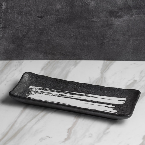 Vanity Black Long Plate 8"