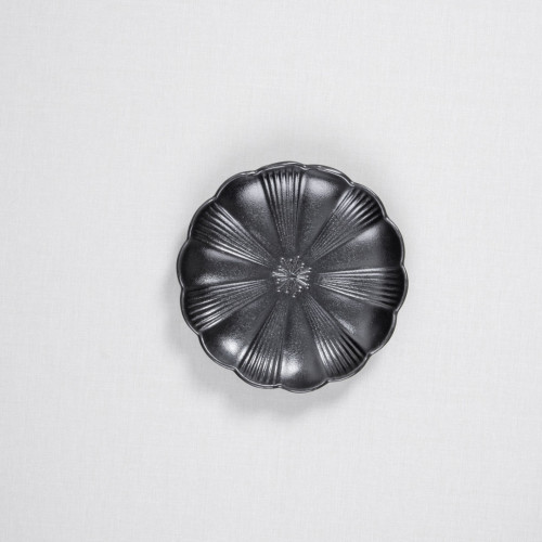 Ikebana Black Sharing Plate 6" 3