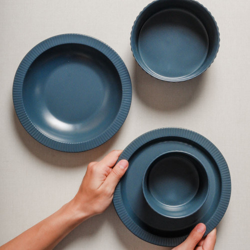 Ridged Side 8.5" Deep Plate - Royal Blue 4