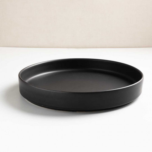 Black Solitude Tall Dinner Plate 10"