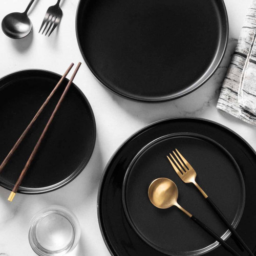 Black Solitude Short Dinner Plate Doff 6