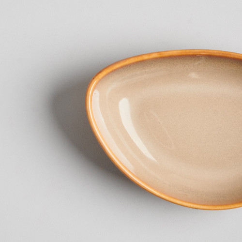 Umbra-Brown Triangular Salad Plate 6" 8